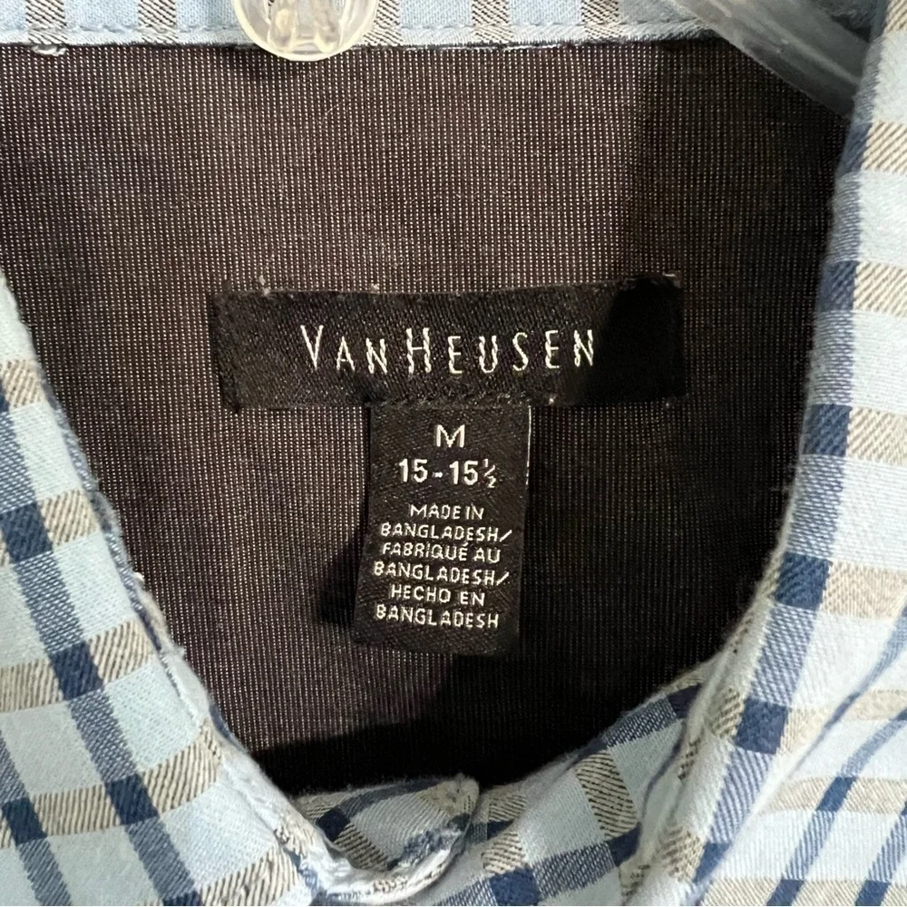 Van Heusen Button Down Dress Shirt Size Medium 15 - 15 1/2”